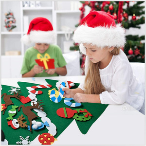 Decoración de pared navideña de árbol de Navidad de fieltro personalizado DIY con cadena de luz adecuada para niños y niños pequeños