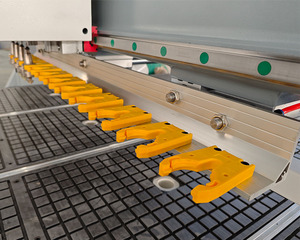 Kamotec Cnc 3D tallado en madera Cnc Router Machine 2130 2030 2040 ATC CNC Router con husillo Atc y servomotor Ac para muebles - Product Image 6