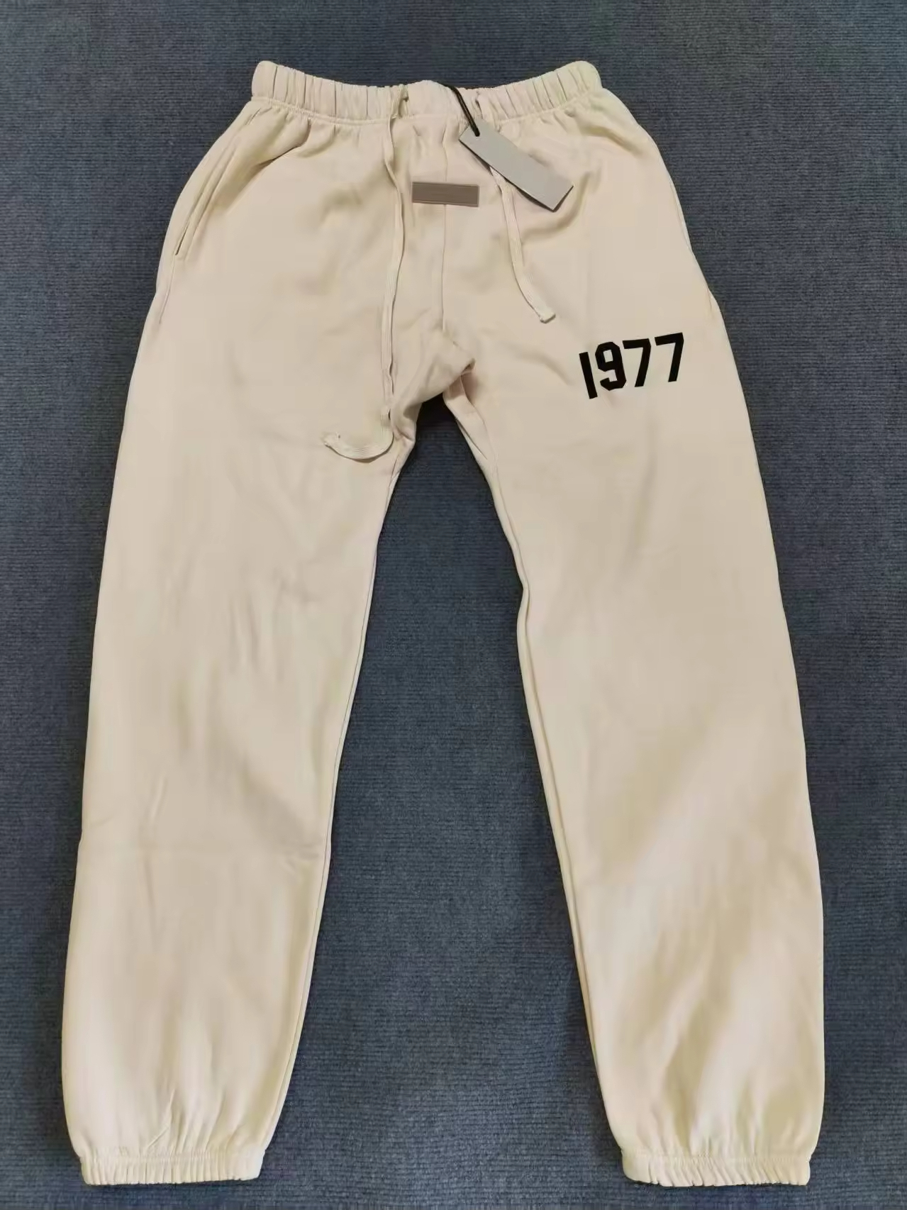 Beige2
