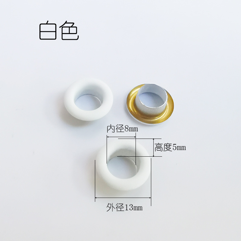 Œillet blanc de 8 mm avec peinture appliquée à la main.