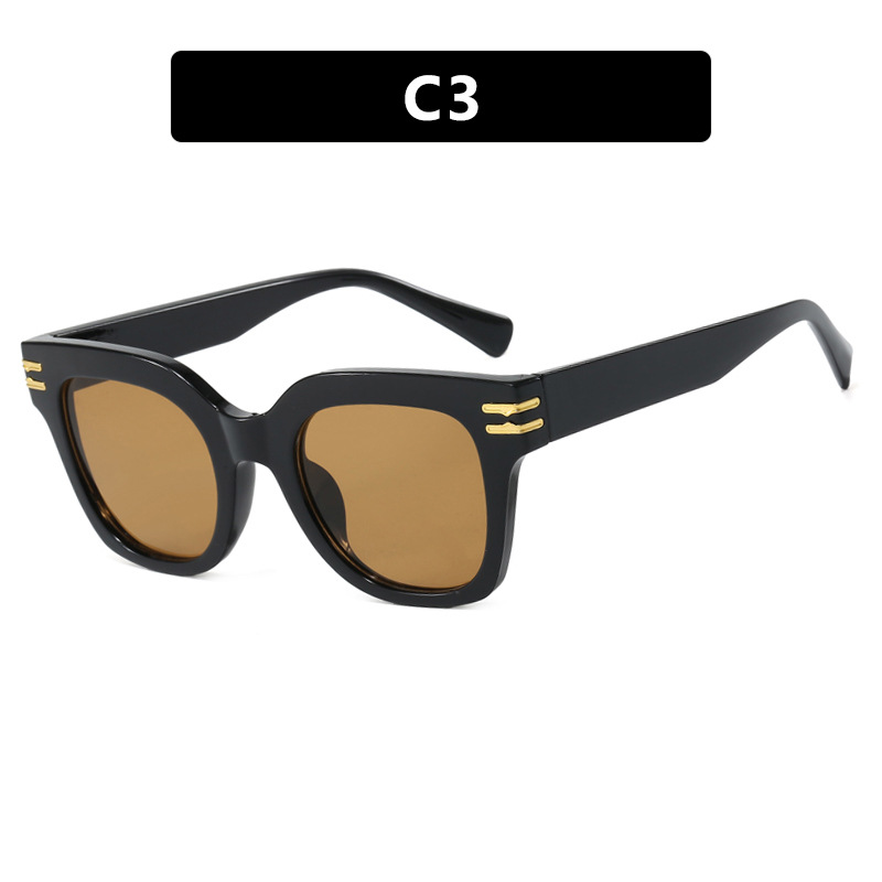 77150 -C3- thé noir