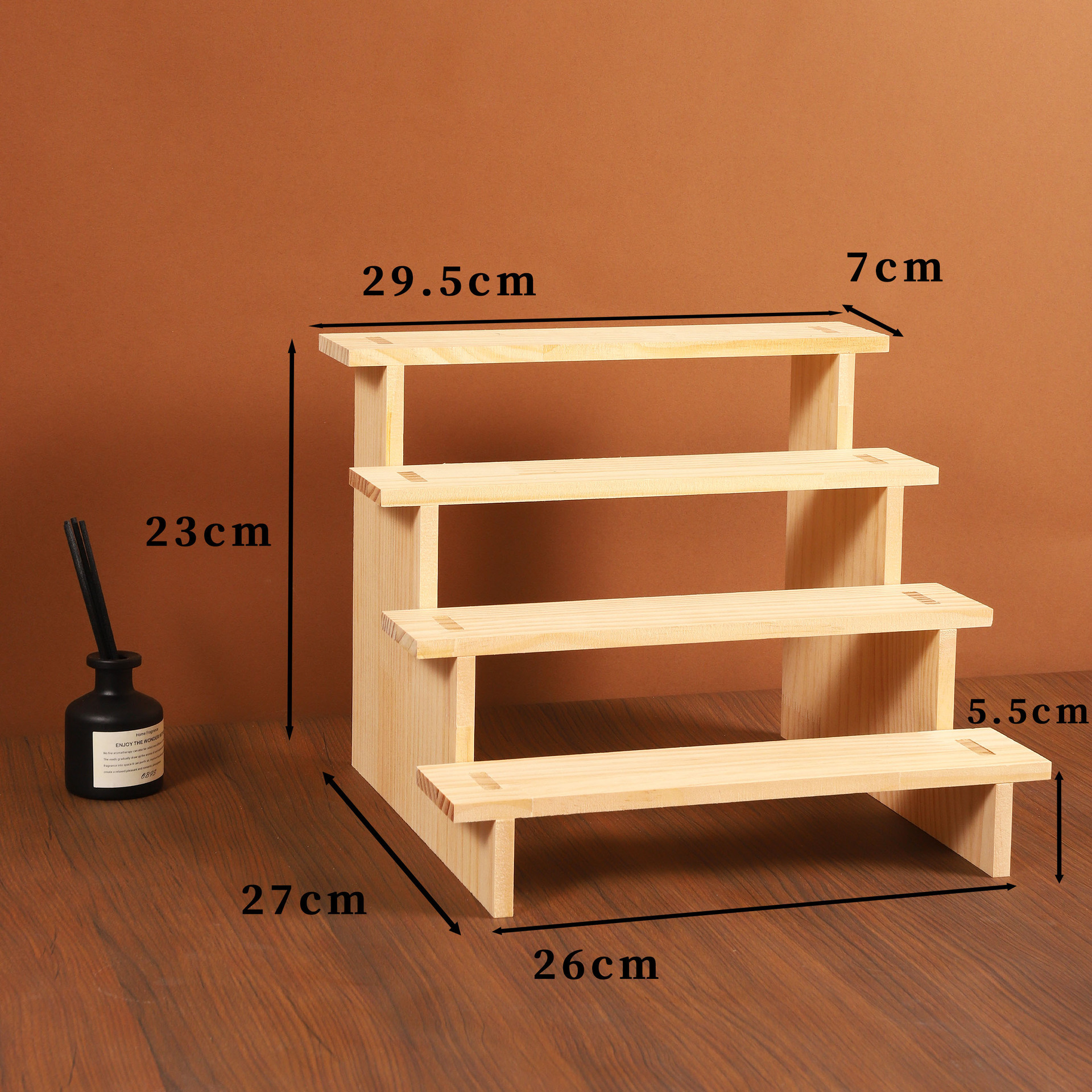 Type B solid wood staircase, four levels.