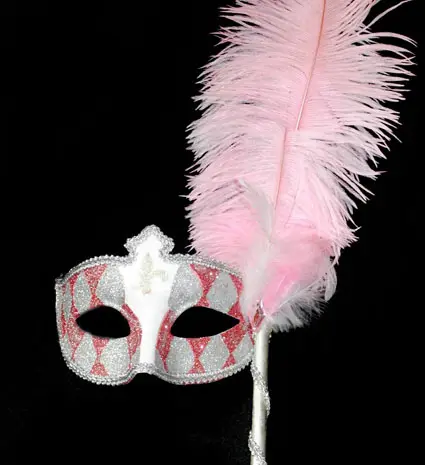 Mascarilla decorativa de Mardi Gras de fábrica ecológica, mascarada colorida de plumas rosas para Decoración