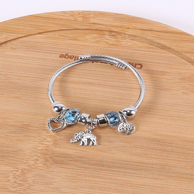 15 # elefante ycb147-1 colgante azul