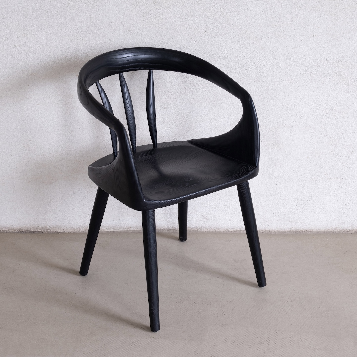 Veuillez noter la couleur de la chaise radis en bois massif ciré blanc