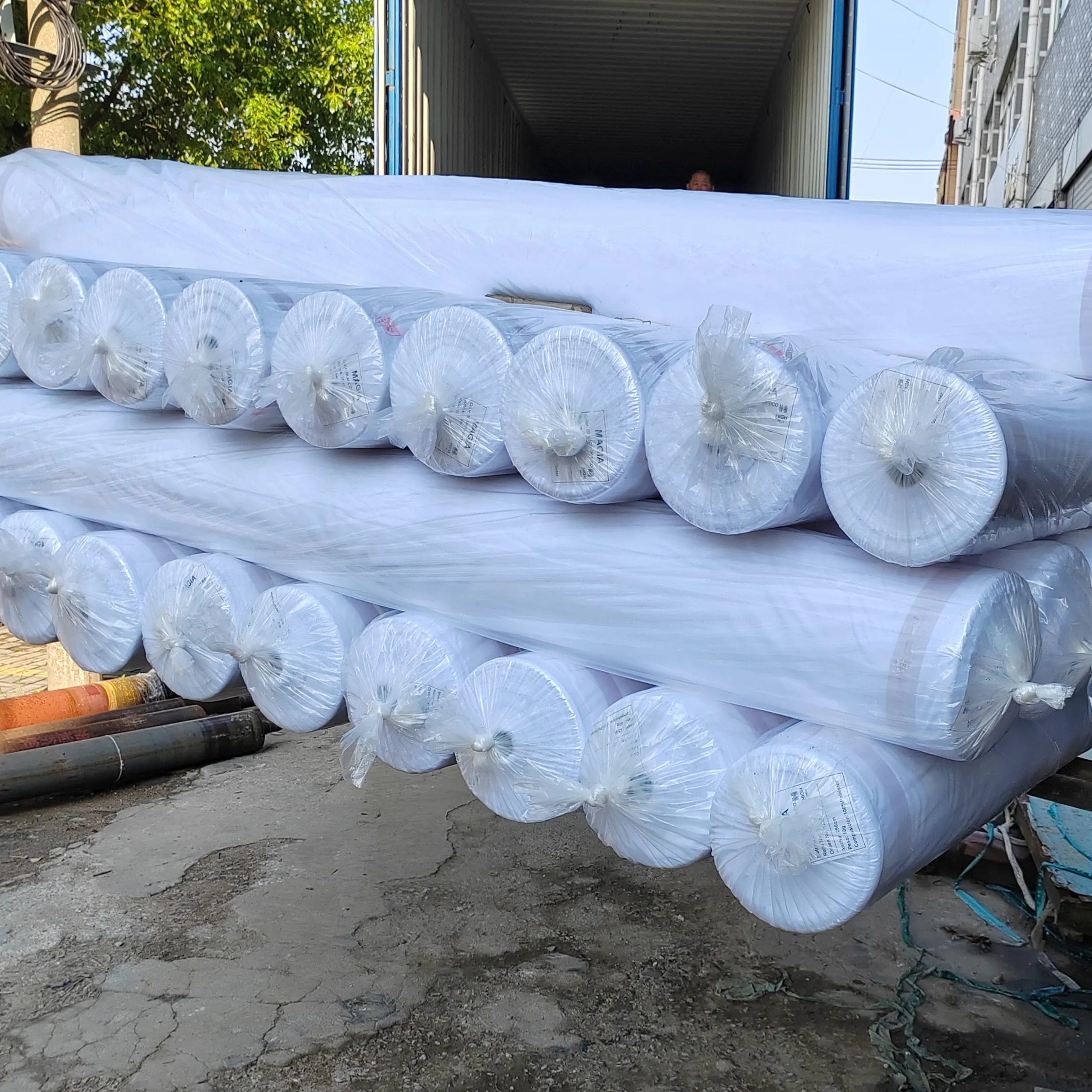 Tessuti di tintura per spazzolatura in microfibra di poliestere 100% di alta qualità con più di 200 macchine per tessere nella nostra fabbrica di tessitura