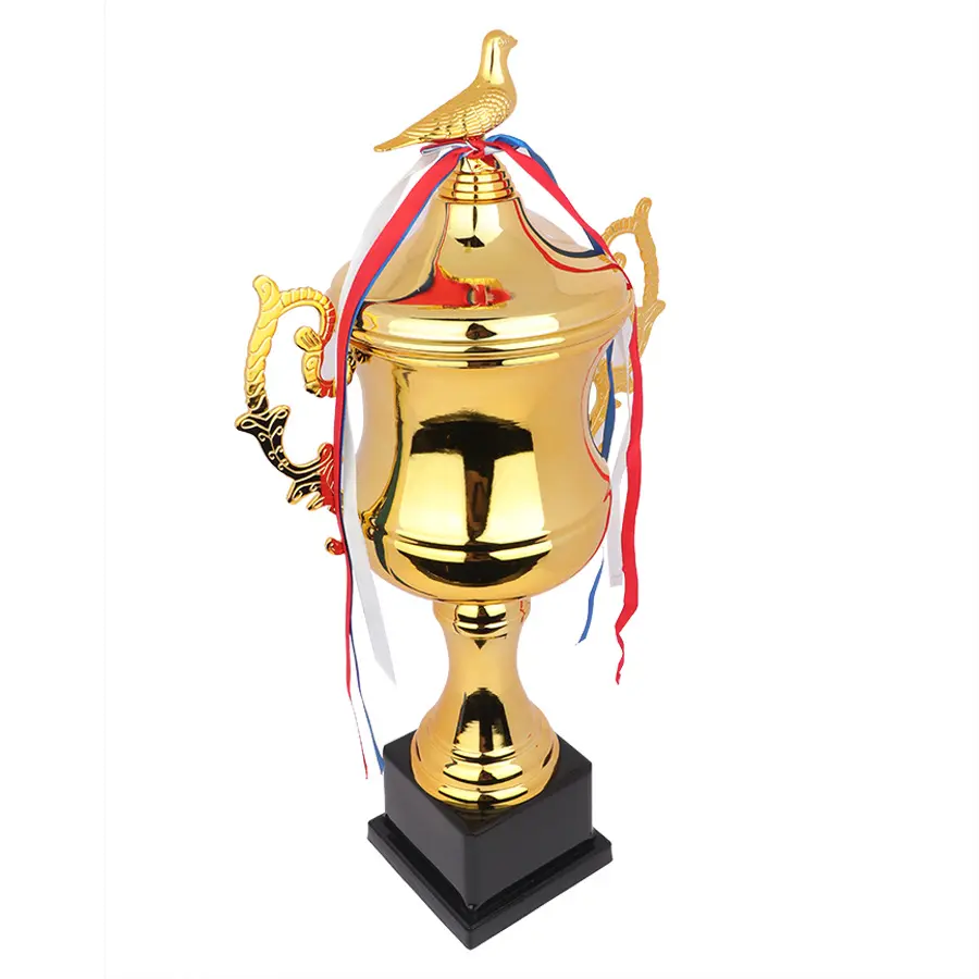 Grosir Pabrik Kustom medali Piala Sepak Bola penjualan teratas kerajinan logam penghargaan olahraga sepak bola dengan desain kustom & plak Pegio