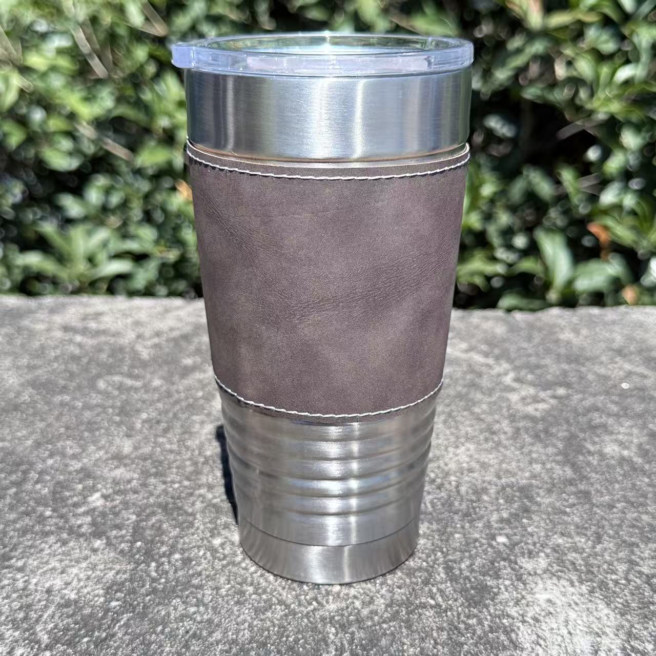 Etui en cuir marron