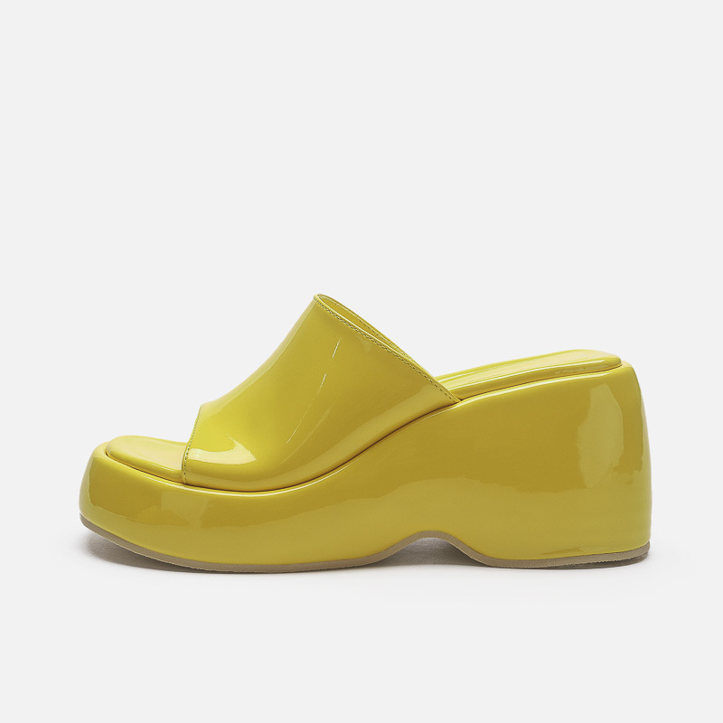 Jaune