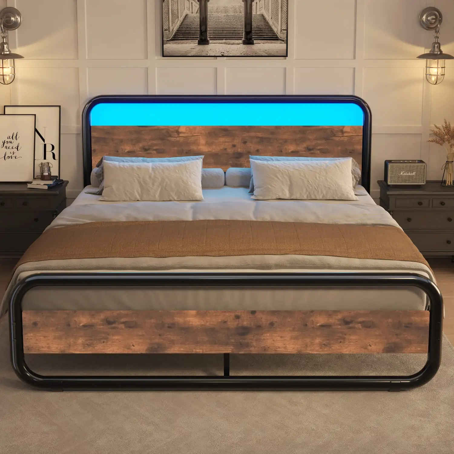 木製のヘッドボードが付いている現代家の家具の寝室の頑丈な木製の金属のベッド