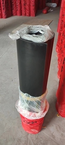แผ่นยาง V0สีดำแบบม้วนสารหน่วงไฟ EPDM สีดำไม่ติดไฟติดไฟติดไฟในตัว