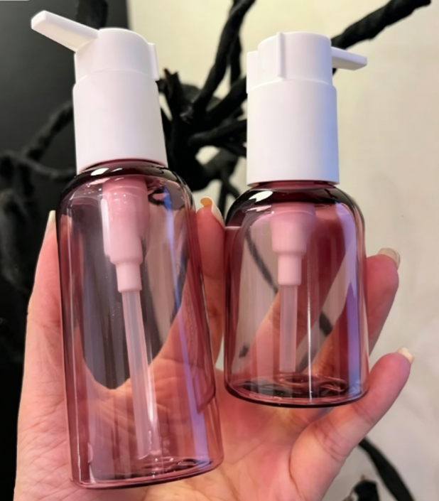 Rose avec pompe blanche