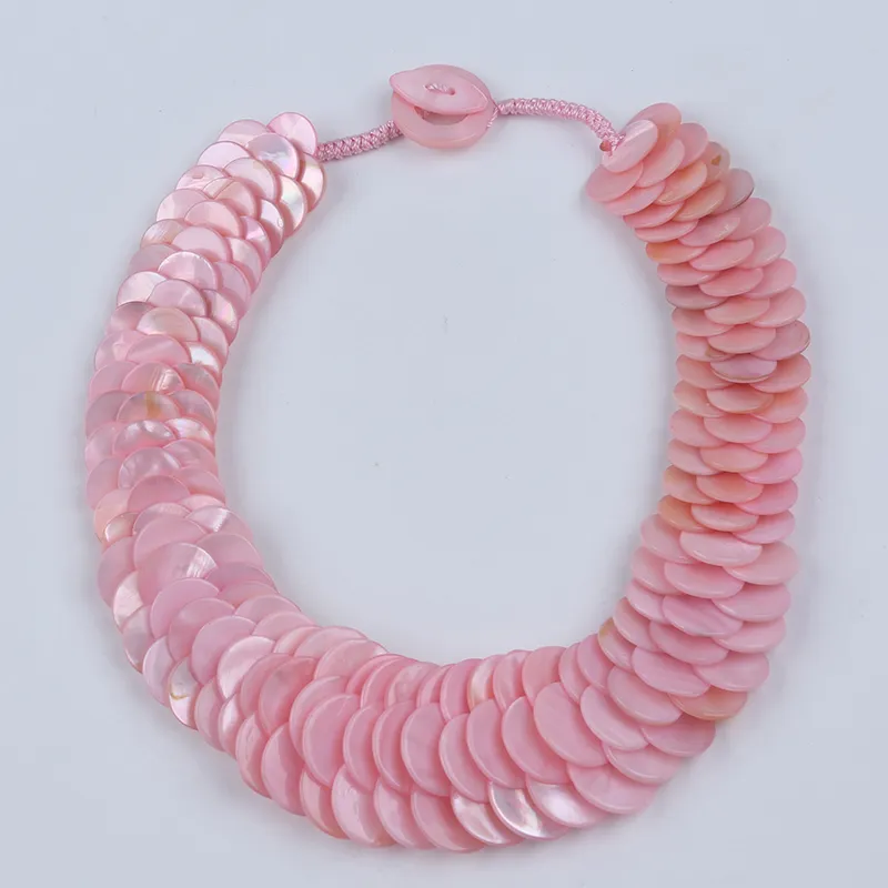 Zhuji vente en gros naturel rose poisson écailles mère de coquille collier pour les femmes portant
