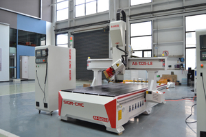 Enrutador CNC ATC de un solo husillo para tallado de madera Enrutador CNC 3D Máquina de carpintería para uso doméstico - Product Image 3