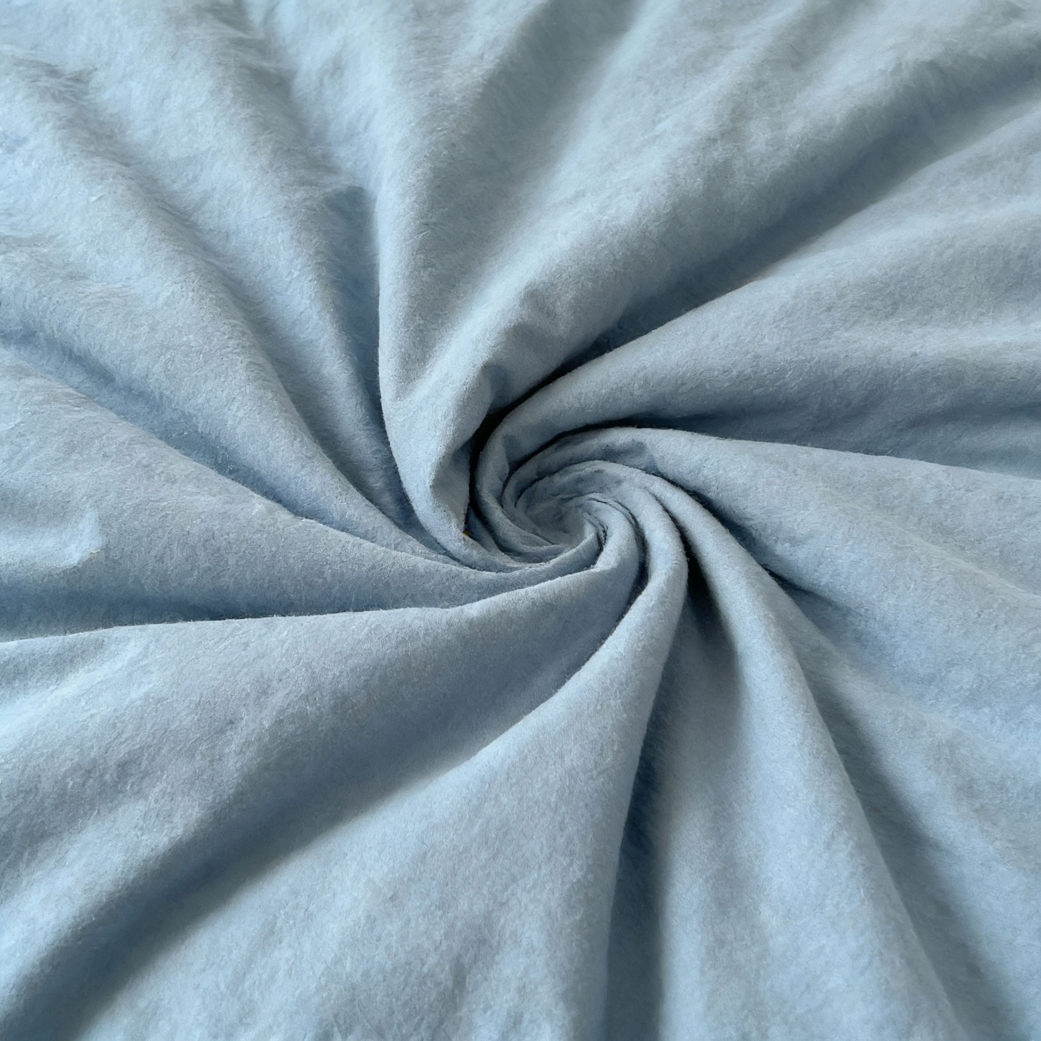 Bleu poussiéreux