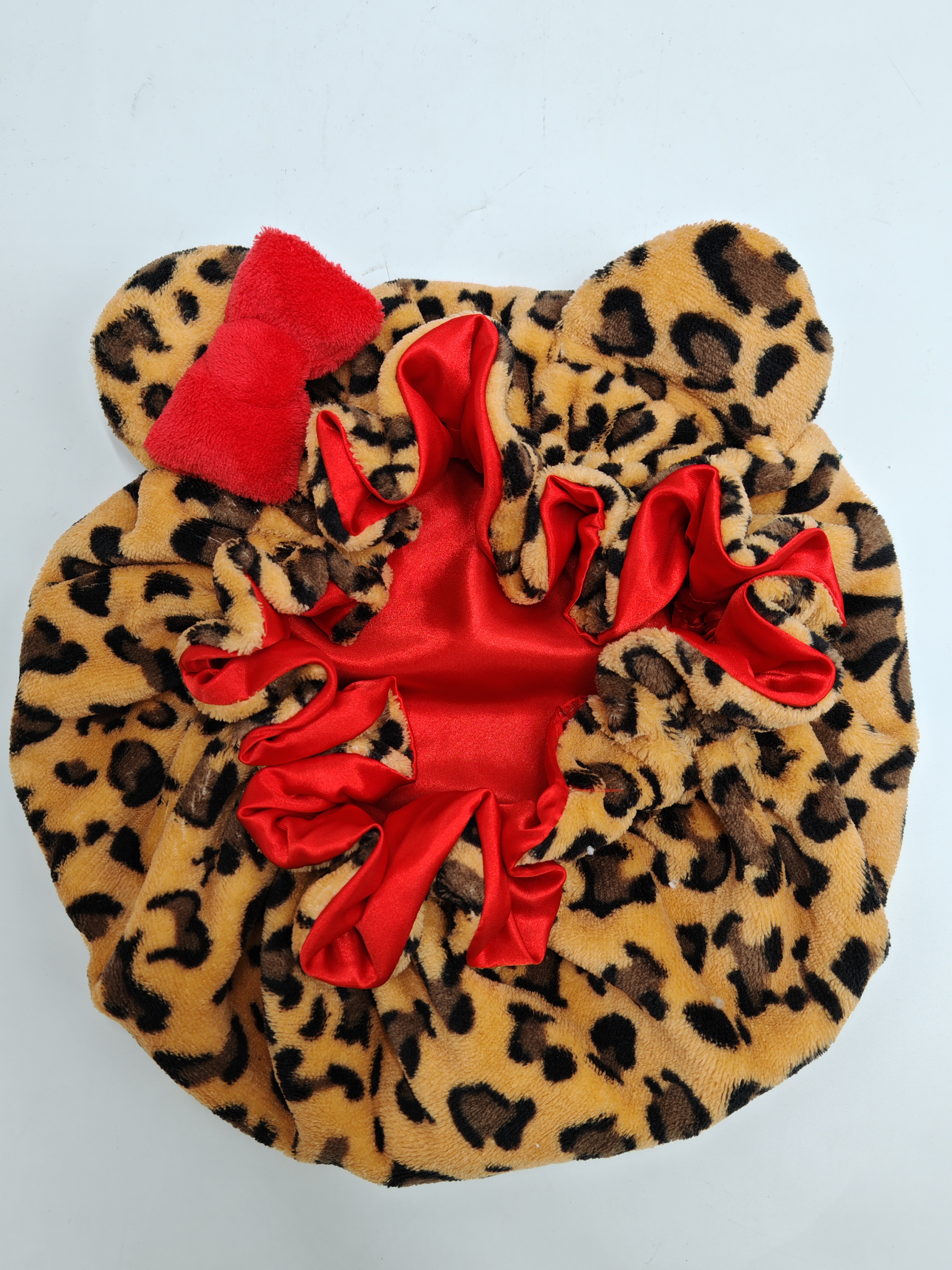 Leopard+red