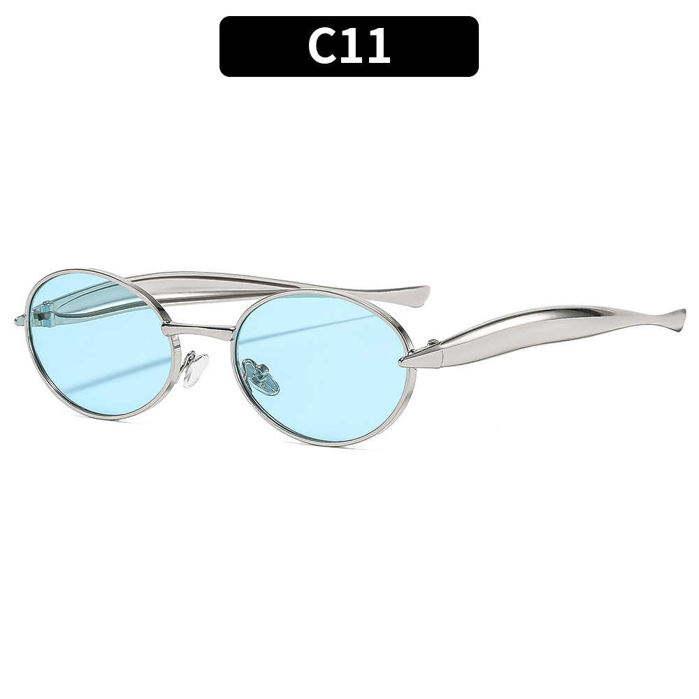 C11