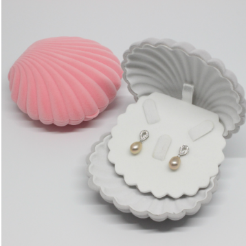 Gran rosa shell box 8.5x8x4.3cm