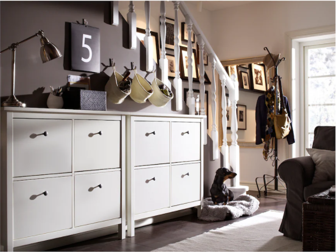 Simple Classic Design White Shoe Cabinet with 4  Flip- Down Compartments
