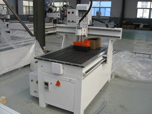 Mini enrutador CNC de alta precisión 6100, tamaño pequeño, máquina de corte y grabado de madera de 3 ejes, Control DSP, husillo único, nueva condición - Product Image 2