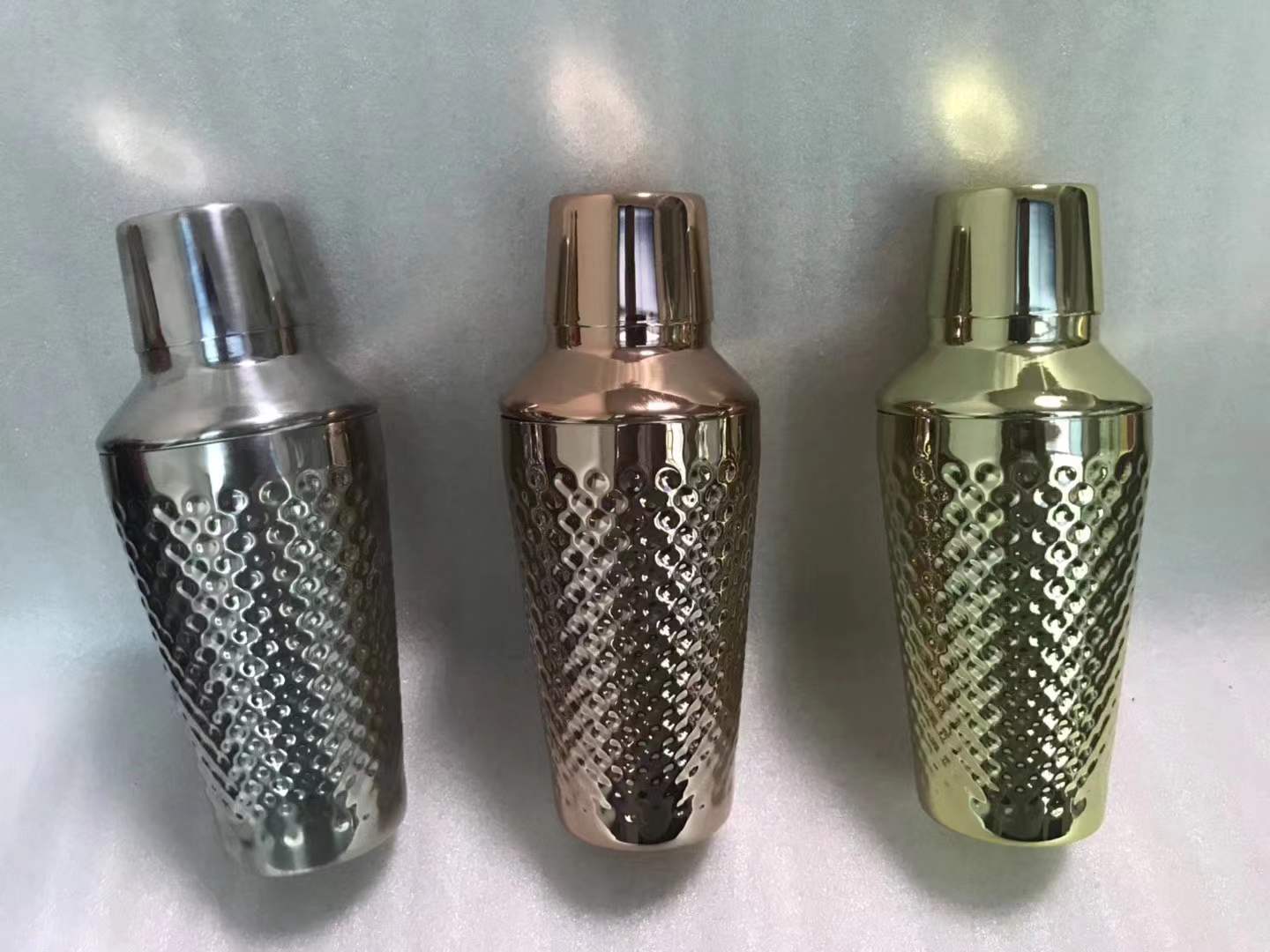 Silver-600ml hammered shaker
