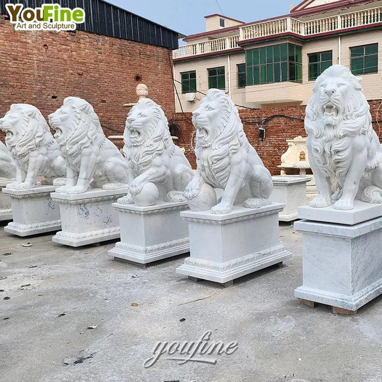 Scultura moderna delle statue del leone che ruga la pietra di marmo naturale a grandezza naturale della decorazione del giardino all'aperto