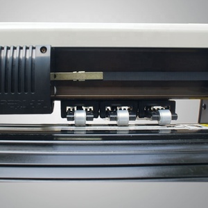 Виниловый режущий плоттер RS720C с USB-накопителем Redsail - Product Image 3