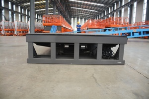 Hot Sell Logistic Yard Ramps <strong>Loading</strong> Folding Adjustable Ramp Fixed Dock Leveler for <strong>Container</strong> <strong>Unloading</strong> - Product Image 2