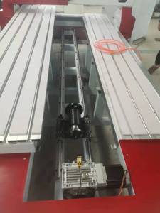 Máquina de grabado de 4 ejes 1325 con dispositivo giratorio, mesa de trabajo de entrada para material de madera, enrutador láser para muebles - Product Image 5