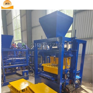 Prensa hidráulica automática de QT4-26, máquina para hacer bloques de cemento entrelazados - Product Image 2