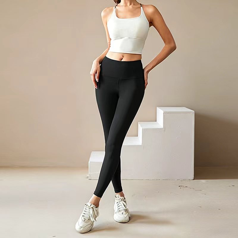 lvory White-Stellar Black 2-Piece Set