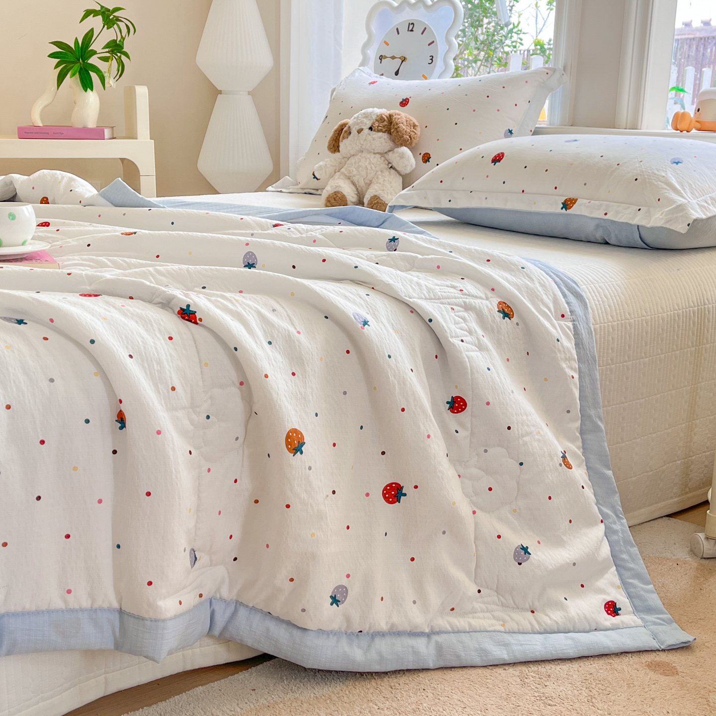 Strawberry Dots