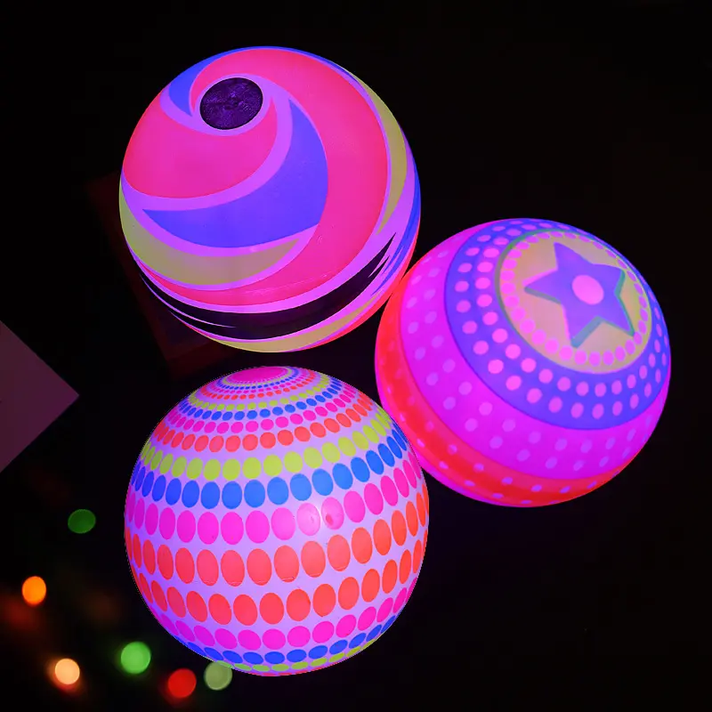 Jouet Led pour enfants, balle de rebond, ballon gonflable, ballon de Football, basket-Ball, balle de jonglerie lumineuse d'extérieur, offre spéciale