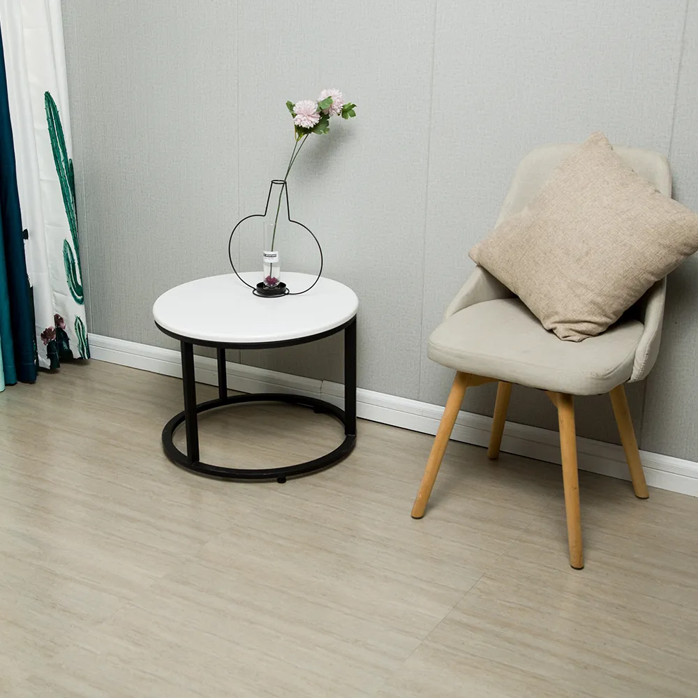 Gạch lát sàn gỗ thiết kế sàn gạch PVC và LVT gạch lát sàn Chất lượng cao không thấm nước nâu được sản xuất tại Trung Quốc