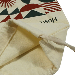 Diseño de patrón Bolsa de lona con cordón Bolsa de algodón a prueba de polvo Bolsa con cordón de algodón 100% personalizada con logotipo - Product Image 6