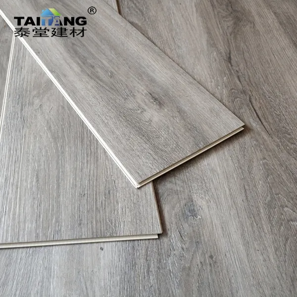 Vinilo de lujo 4,0mm 5,0mm aspecto de madera suelo de PVC vinilo plástico para decoración del hogar