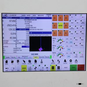 Máquina enrutadora CNC de madera 3D grande de 5 ejes con husillo giratorio y giratorio de 180 grados - Product Image 5