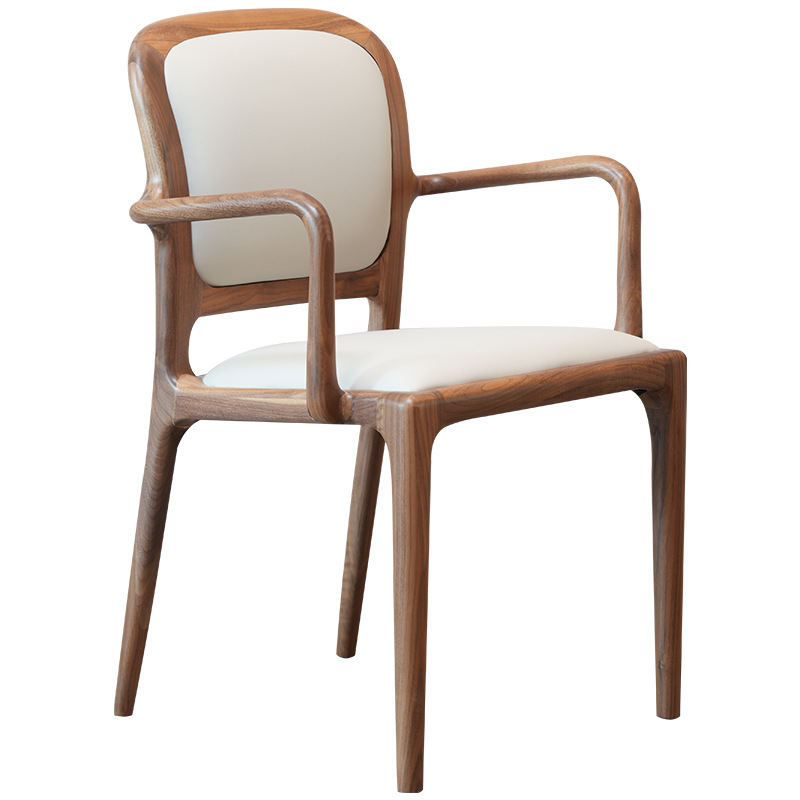La chaise Manshu a des accoudoirs