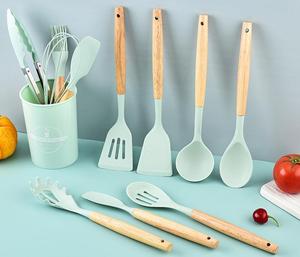 Factory Direct <strong>12</strong>-<strong>Piece</strong> Mini Kitchenware Set Food-Grade Silicone Including 550g Soup Spoon for Cooking Small Rubber