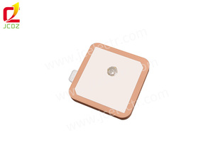 4.3 dBi GNSS เสาอากาศเซรามิก L1/L2หลายวงไมโครเวฟ dBi 4.3หลายกลุ่มดาว dBi GNSS เพิ่มความสูงได้สูงสุด