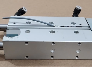 Nuovo Ready Stock originale D F M - 2 0 1 P a W B R automazione industriale Pac dedicato Controller di programmazione Plc - Product Image 2