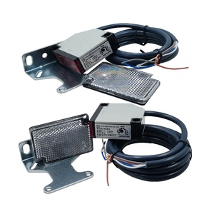Sensor óptico de conteo del interruptor fotoeléctrico del espejo infrarrojo cuadrado de la detección de objetos de la E3JK-R4M1