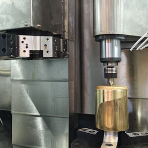 Máquina herramienta de combinación de torneado y fresado multifuncional Procesamiento de metales Sistema de control Fanuc KV 400