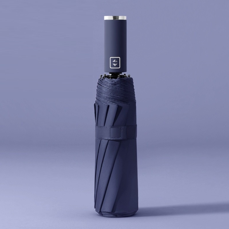 Azul oscuro