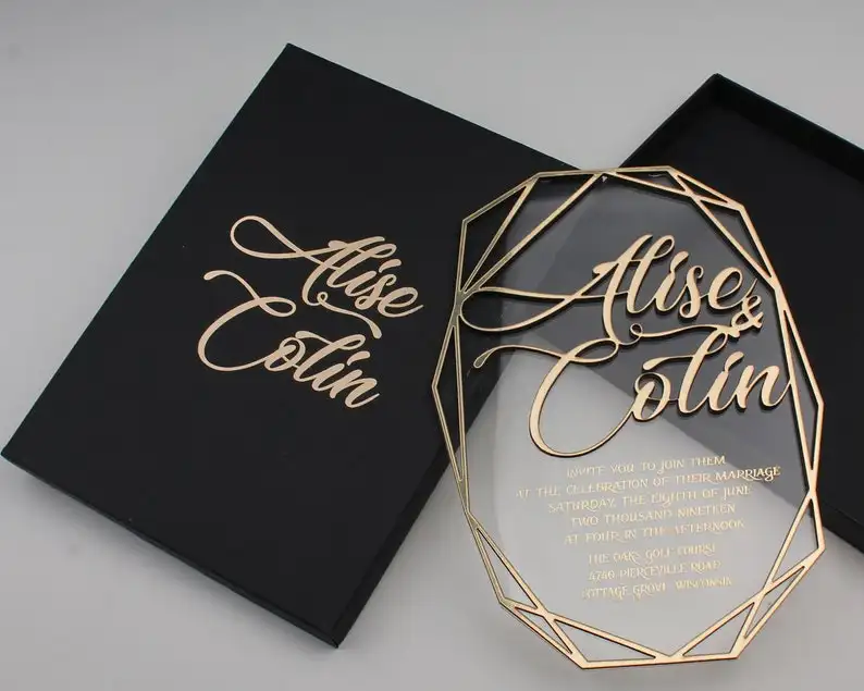 Caixa de papel acrílico para cartão de convite de casamento, folha de ouro com impressão personalizável, caixa de veludo com capa dura e nomes do noivo e da noiva