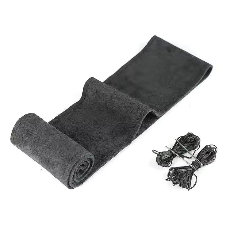 Noir avec surpiqûres noires