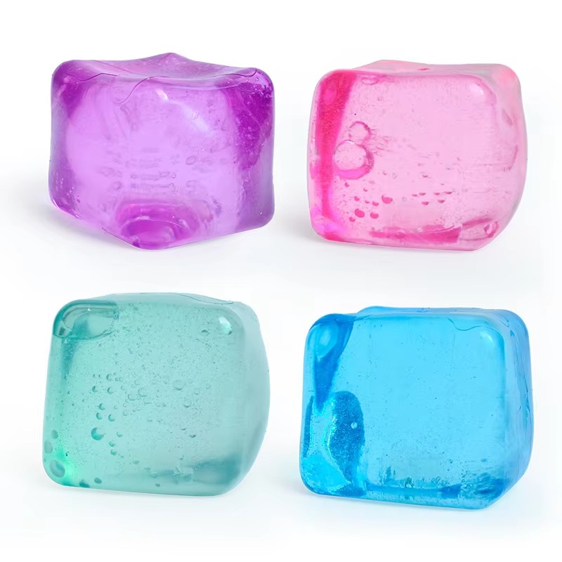 Pectin Ice Cube (glow in the dark)