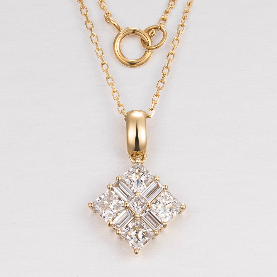 Pendentif en or massif 18 carats avec diamant de laboratoire
