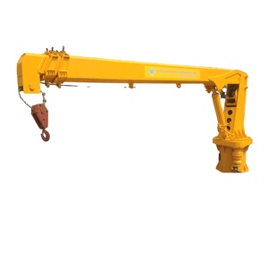 <strong>Cranes</strong> Responsible for <strong>Loading</strong>, <strong>Unloading</strong> and Transporting Cargo Between Ships