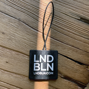 Sello colgante de nailon con logotipo de marca personalizado barato al por mayor, cuerda de plástico, alfiler de seguridad, etiqueta de cuerda oscilante, etiqueta colgante de cuerda elástica para ropa - Product Image 4